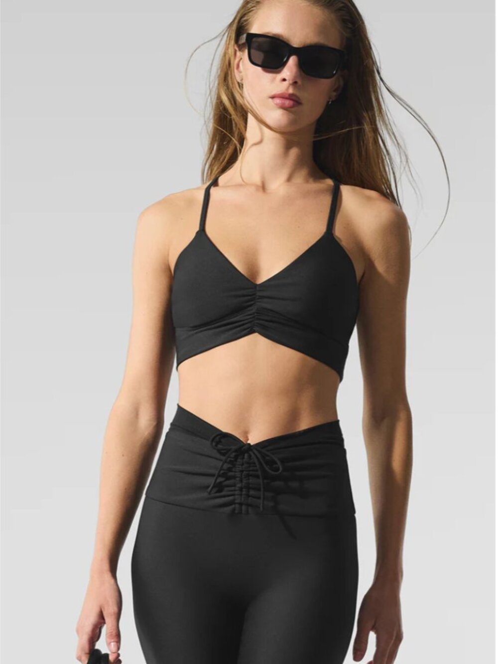 Alo Airlift Divine Bra Black in Size M